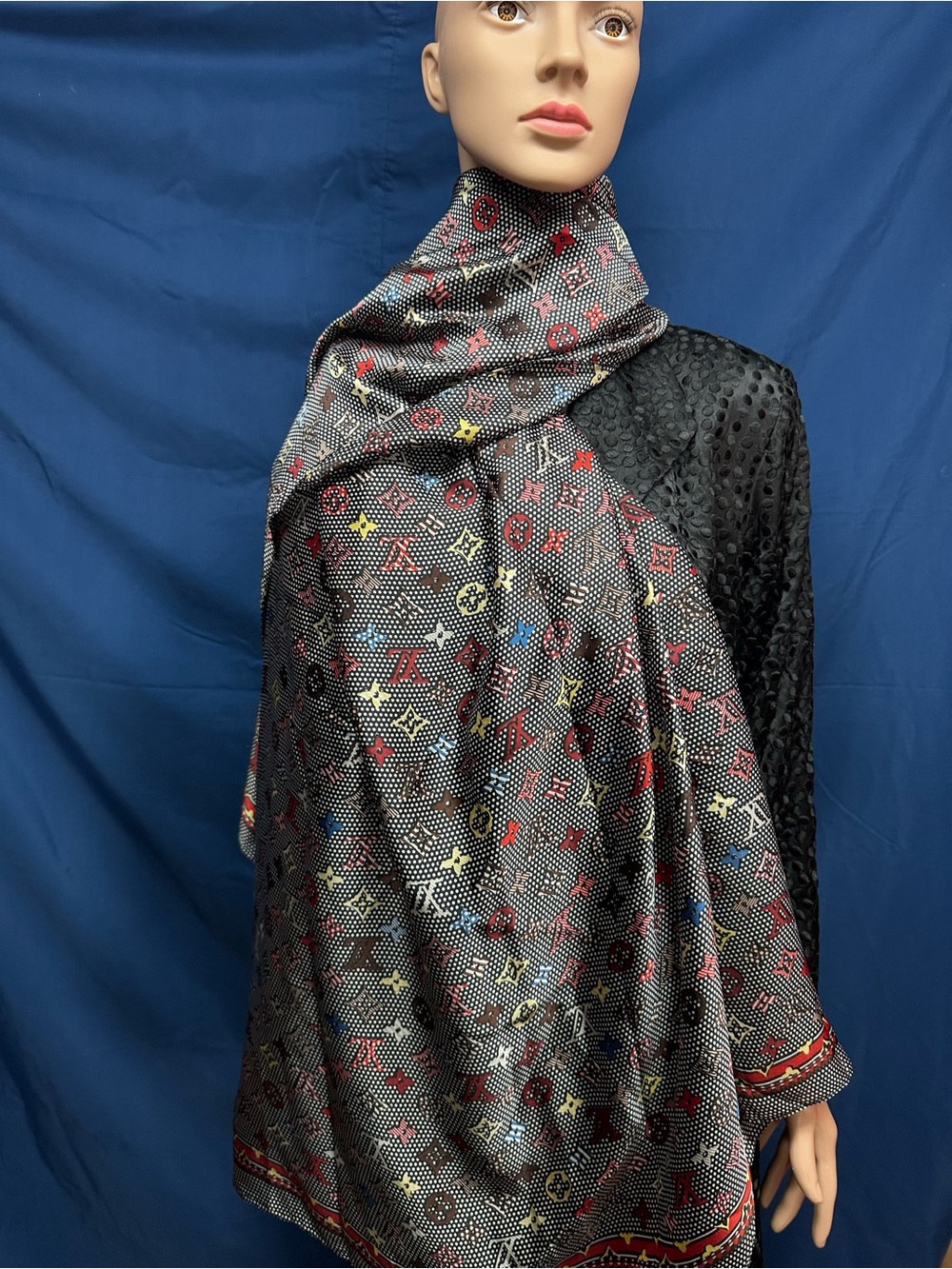Louis Vuitton Monogram Wool Blend Scarf Shawl Wrap 90x180 Black NWT